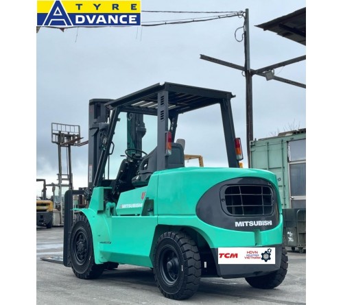 Lốp đặc 7.00-12 Advance 