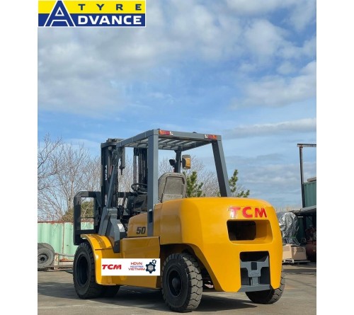 Lốp đặc 7.00-12 Advance 