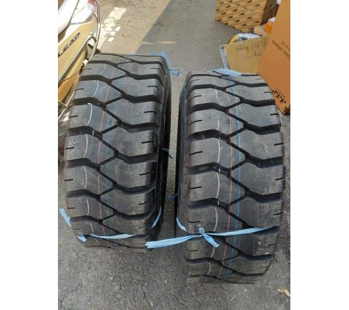 Lốp Deestone 300-15-20PR - Lốp hơi 300-15 - Lốp xe nâng 3.5 tấn - DEESTONE Thái Lan