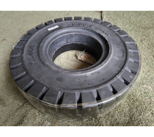 Lốp đặc KL 600-9 Trung Quốc - dùng cho xe nâng điện 1.5 tấn 1.8 tấn và xe nâng dầu 2 tấn 2.5 tấn