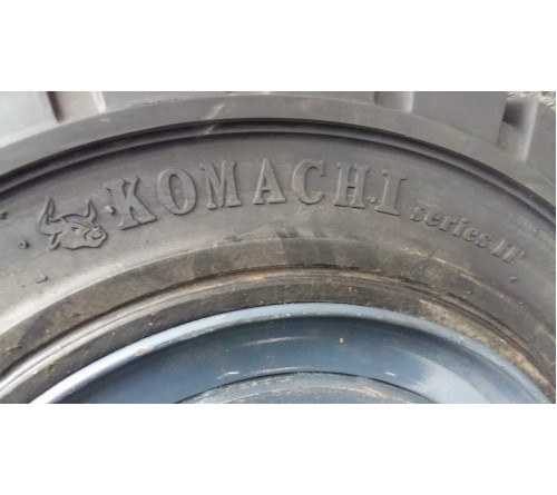 Lốp Komachi 3.00-15