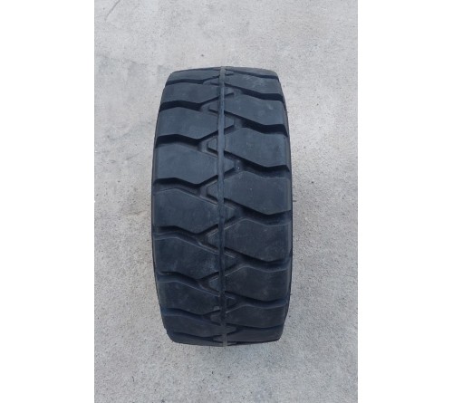 Lốp đặc 16x6-8 Solid Plus Solitech Thái Lan - Lốp xe nâng điện 1.5 tấn, 1.8 tấn