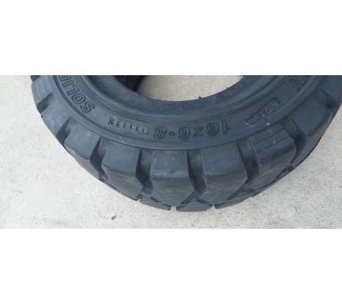 Lốp đặc 16x6-8 Solid Plus Solitech Thái Lan - Lốp xe nâng điện 1.5 tấn, 1.8 tấn