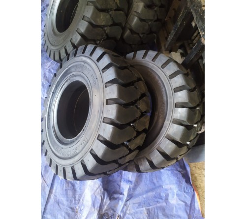 Lốp đặc 21x8-9 Solid Plus Solitech Thái Lan - Lốp xe nâng điện giá rẻ