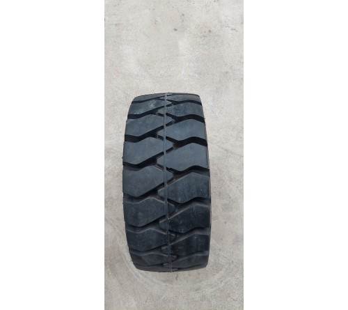 Lốp đặc 23x9-10 Solid Plus Solitech Thái Lan - Lốp xe nâng điện giá rẻ