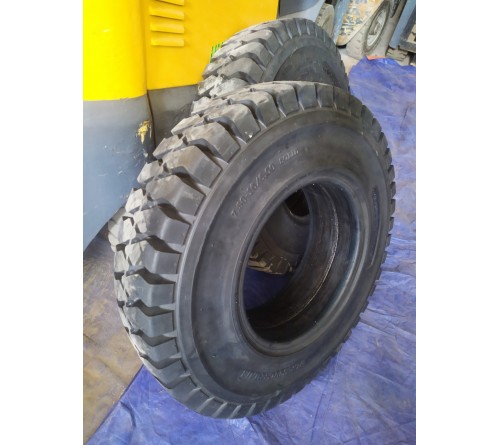 Lốp đặc 7.50-16 Solid Plus Thái Lan
