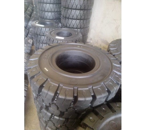 Lốp Đặc 23x9-10 Soli Trac - Sản Xuất Tại Sri Lanka - Mới 100%