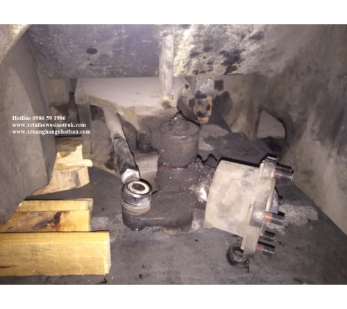 Sửa chữa - Thay mới rô tuyn xe nâng điện TCM FB30-7