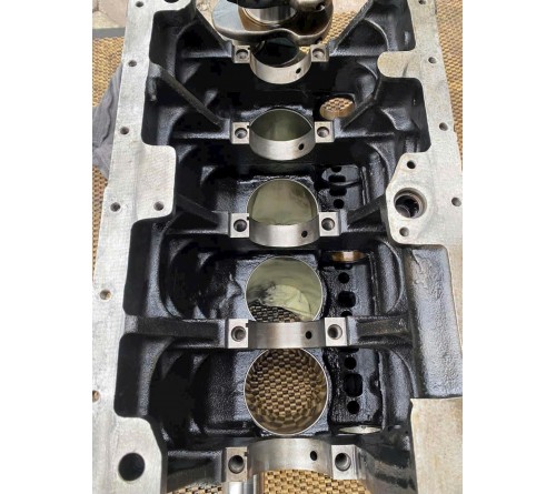 Đại tu động cơ 4D95 Komatsu