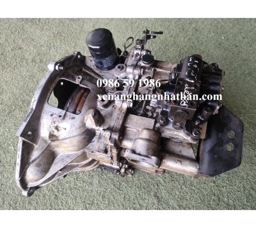 Đại tu hộp số xe nâng 3 tấn Komatsu FD30T-16 tại KCN Cái Lân, Quảng Ninh