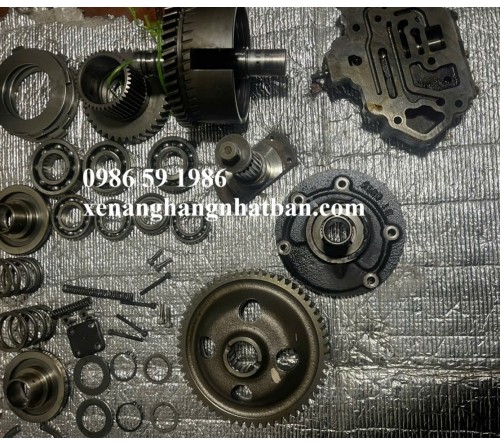 Đại tu hộp số xe nâng 3 tấn Komatsu FD30T-16 tại KCN Cái Lân, Quảng Ninh