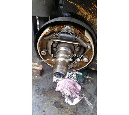 Sửa Chữa Đại Tu Phanh Xe Nâng Komatsu FD25C-15 Động Cơ 4D94E