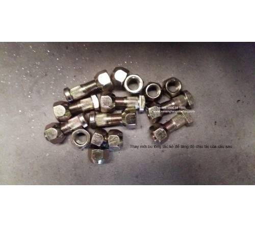 Đại tu sửa chữa cầu sau - khung gầm - khung dí xe nâng 2.5 tấn TCM FD25T3, FD25T3Z, FD25T6