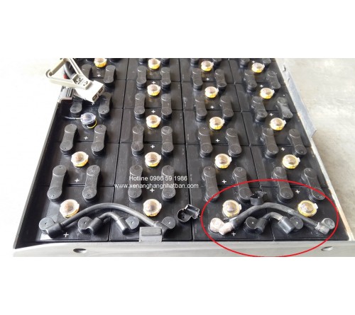 Hàn Cọc Bình Điện Ắc Quy Xe Nâng Điện
