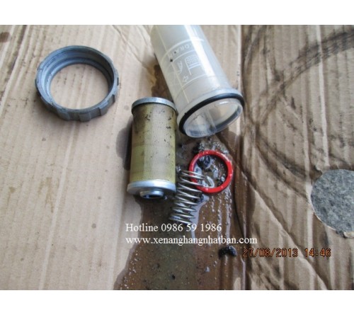 Sửa Chữa Bộ Van Chia Thủy Lực Bị Chảy Dầu Của Xe Nâng Hyundai 25D-7 động cơ Kubota V3300