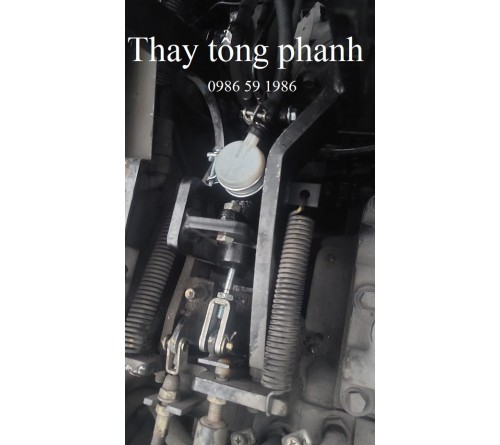 Đại tu phanh xe nâng 3 tấn TCM FD30T3Z C240