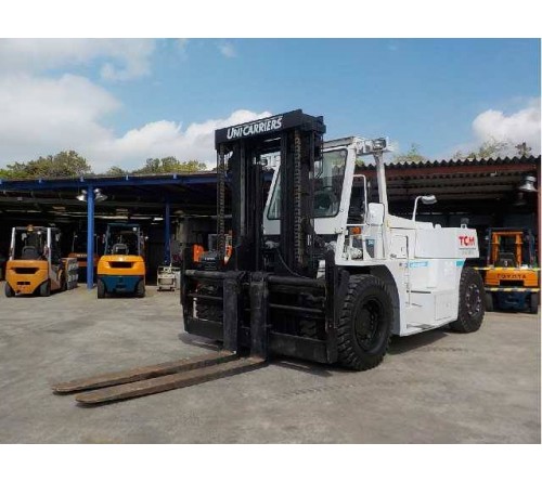 Xe nâng cũ 15 tấn TCM đời 2013 FD150