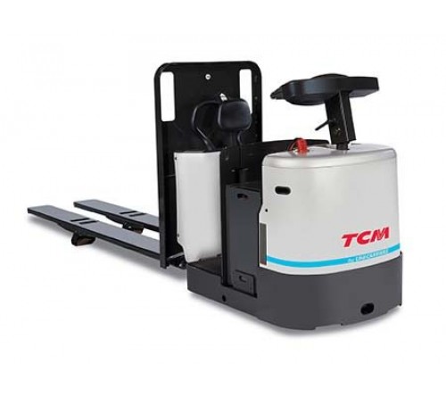 Tow Tractor