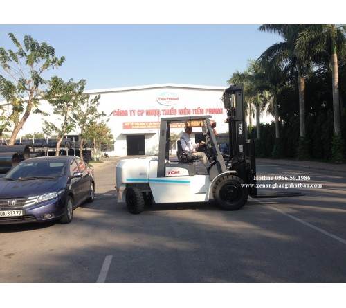 Xe Nâng 4 tấn - 4.5 tấn - 5 tấn TCM Nhật Bản