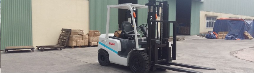 Bàn giao xe nâng 3 tấn TCM, model FD30T3Z tại Quảng Ninh