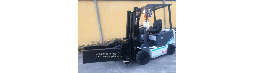 Hình Ảnh Thực Tế Xe Nâng Điện Ngồi Lái 2.5 Tấn 3 mét TCM Nhật Bản gắn kẹp vuông (kẹp sợi)