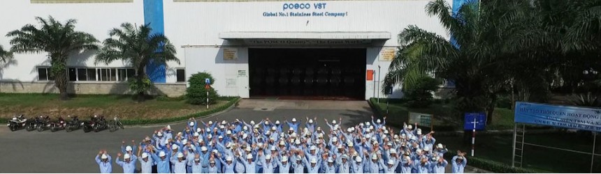 Xe nâng 20 tấn TCM tại Nhà máy Thép Không Gỉ POSCO VST (Hàn Quốc)