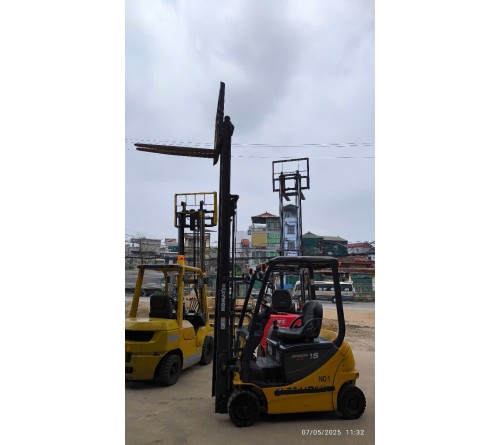 Xe nâng điện Komatsu 1.5 tấn 3.7 mét chui công FB15-12, bình điện Hitachi VSFL402 đời 2021, mới chạy 3000 giờ