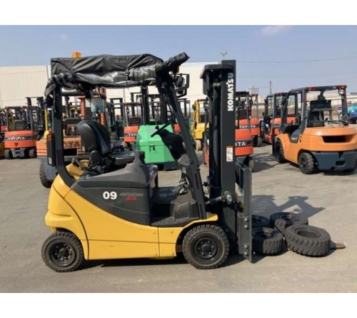 Xe nâng điện ngồi lái 1 tấn Komatsu FB09H-12 dịch giá đời cao 2020 đã qua sử dụng