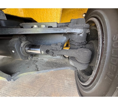 Xe nâng điện 1.5 tấn Komatsu FB15-12, chiều cao nâng 3 mét, bình điện VSFL402, đã qua sử dụng, sản xuất tại Nhật Bản 2014