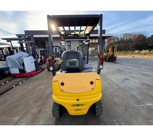 Xe nâng điện 1.5 tấn Komatsu FB15-12, chiều cao nâng 3 mét, bình điện VSFL402, đã qua sử dụng, sản xuất tại Nhật Bản 2014