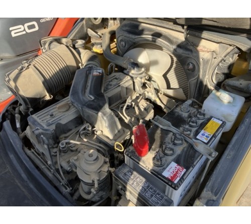 Xe nâng dầu 2.5 tấn Komatsu FD25T-17 dịch giá nâng cao 3m, sản xuất tại Nhật Bản 2011, mới chạy 430 giờ