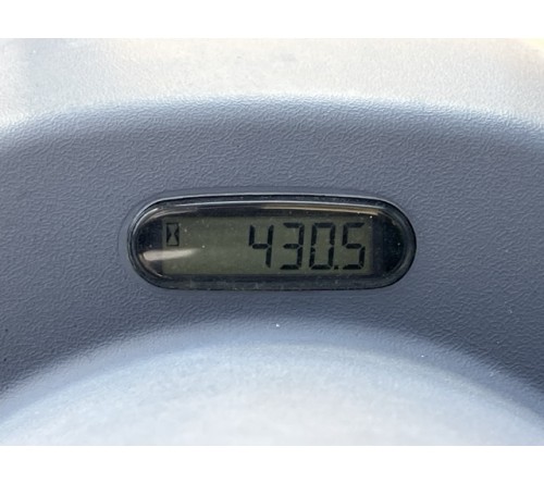 Xe nâng dầu 2.5 tấn Komatsu FD25T-17 dịch giá nâng cao 3m, sản xuất tại Nhật Bản 2011, mới chạy 430 giờ