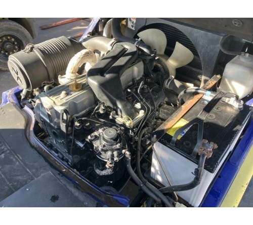 Xe nâng 2.5 tấn Komatsu số sàn lốp kép gật gù FD25W-12 4D94 1998 đã qua sử dụng