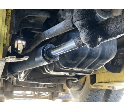 Xe nâng 2.5 tấn Komatsu số sàn lốp kép gật gù FD25W-12 4D94 1998 đã qua sử dụng