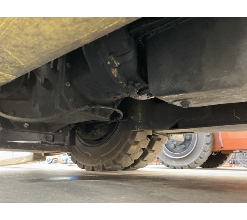 Xe nâng Nhật bãi 4 tấn Komatsu FD40W-7 gật gù lốp kép số sàn