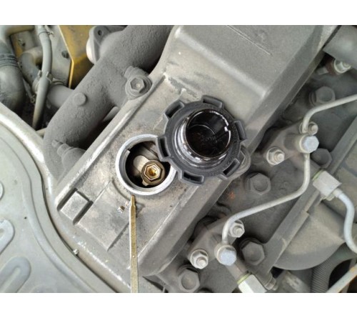 Xe nâng 2.5 tấn Toyota 02-7FD25 dịch càng, động cơ 2Z, đã qua sử dụng, sản xuất tại Nhật Bản 2002