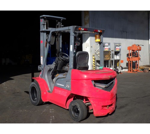 Xe nâng 2.5 tấn Mitsubishi FD25T F18C , chiều cao nâng 4 mét, dịch giá, sản xuất tại Nhật Bản 2012