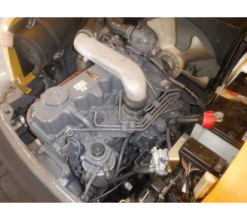 Xe nâng 3 tấn TCM FHD30T3 chui công 4m35, máy Kubota V3300, đã qua sử dụng, nhập Nhật