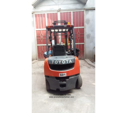 Xe nâng cũ 2.5 tấn đời cao, hãng Toyota, model 62-8FD25, động cơ 1DZ-II, 3900h, sản xuất Nhật Bản 2012 2013