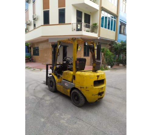 Xe nâng cũ 2.5 tấn giá rẻ - TCM FD25Z5 - SX tại Nhật Bản 1997 - Số tự động - Lốp đặc Dunlop - Động cơ Isuzu C240