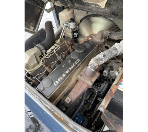 Xe nâng Komatsu 3 tấn, FD30-11, lốp kép, số sàn, gật gù - Nhập Nhật 10/2021