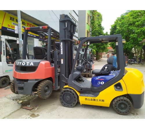 Xe nâng Komatsu 3 tấn đã qua sử dụng - FD30NT-16 Động cơ 4D94LE - SX T8/2006 - Nhập Nhật T4/2019