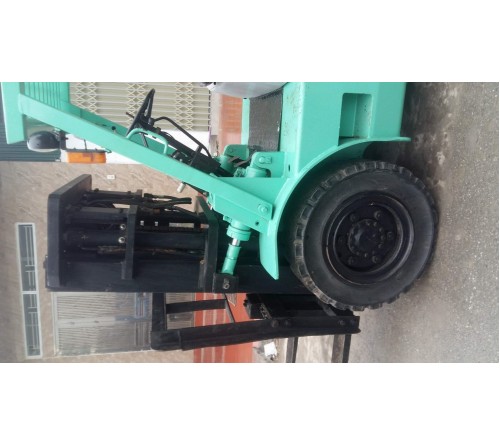 Xe nâng cũ 4 tấn Mitsubishi Nhật Bản - 4 mét - chui công - 3 tầng nâng