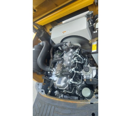 Xe nâng cũ 1.5 tấn, TCM Unicarrers, FHD15T3Z C240, đời cao 2014