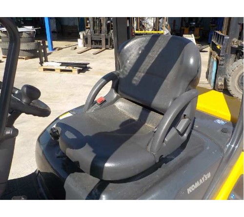 Xe Nâng Cũ Komatsu 2.5 tấn FD25T-17 - 2013/9 - 705h