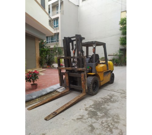 Xe nâng 5 tấn giá rẻ - TCM FD50T9 S6S - Xe nâng cũ 5 tấn